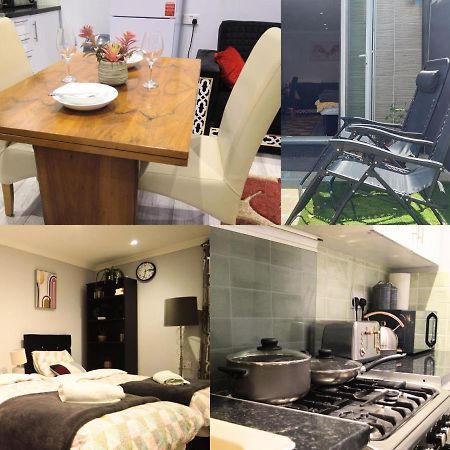 Homey Studio In Newport Perfect For Couples & Travelers Bagian luar foto